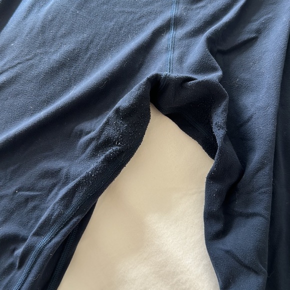 Women’s Lululemon - Wunder Under - HR crop - size 10 - Navy - Picture 4 of 5